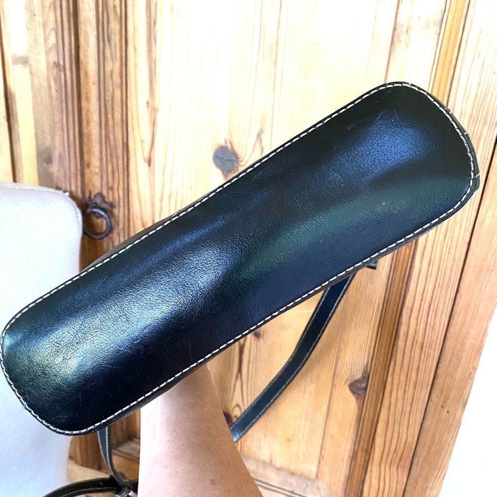 Etienne Aigner Bag - Picture 4 of 8